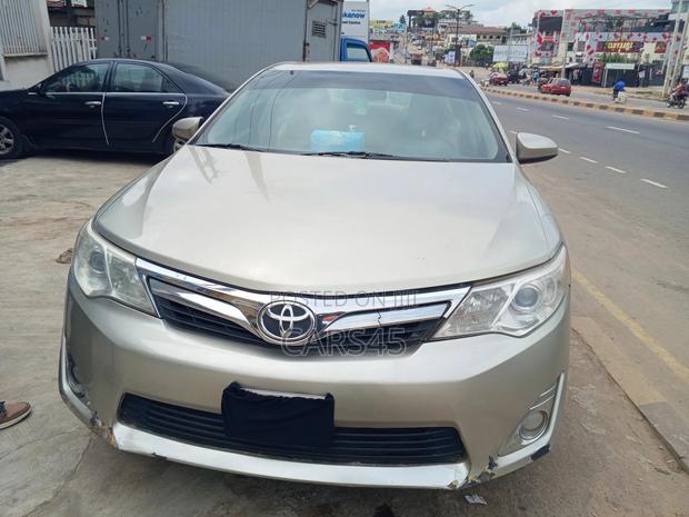 Toyota Camry 2013 Silver