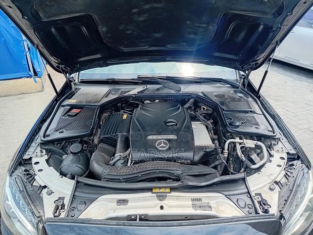Mercedes-Benz C300 2015 Black