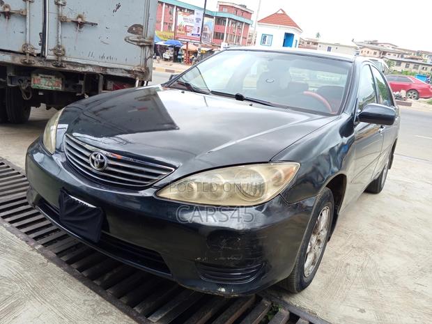Toyota Camry 2005 Black