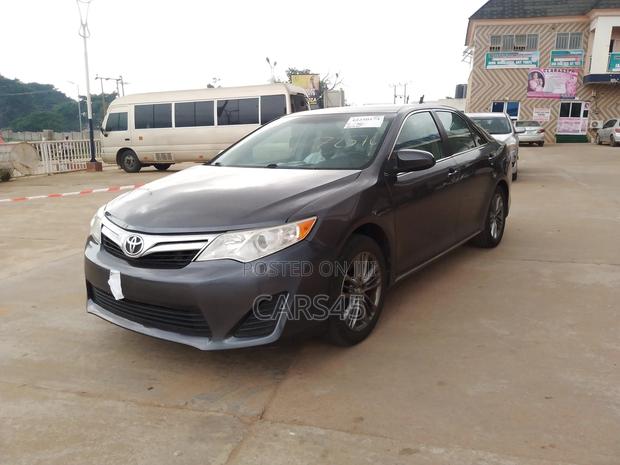 Toyota Camry 2014 Gray