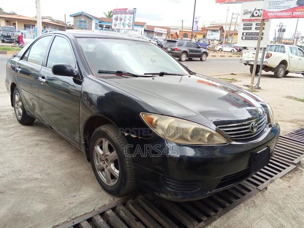 Toyota Camry 2005 Black
