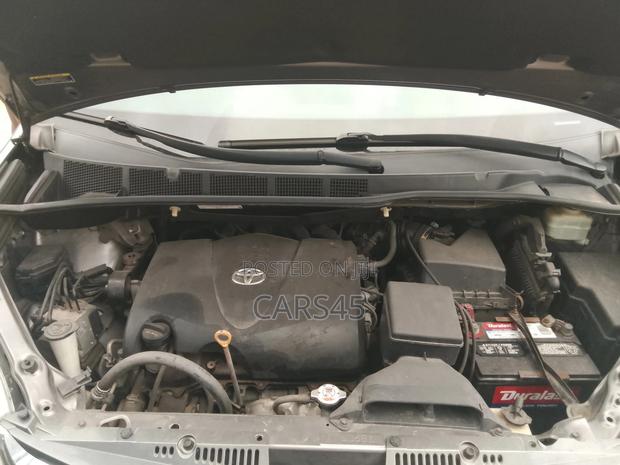 Toyota Sienna 2018 Gray