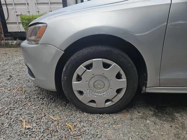 Volkswagen Jetta 2013 Silver