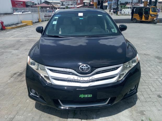 Toyota Venza 2010 Black
