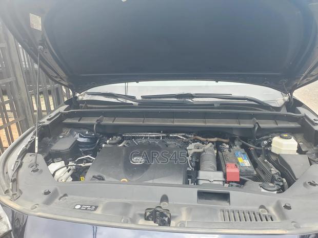 Toyota Highlander XLE 2021 Blue
