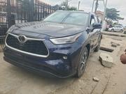 Toyota Highlander XLE 2021 Blue for sale