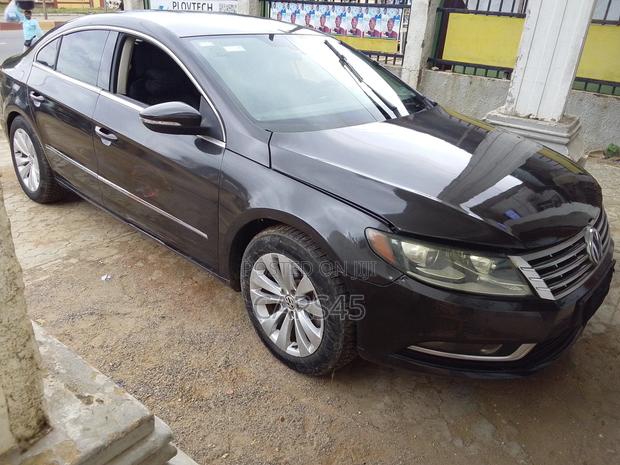 Volkswagen Passat 2015 Black