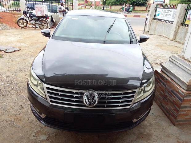 Volkswagen Passat 2015 Black