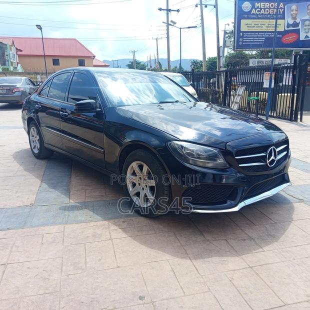 Mercedes-Benz C300 2016 Black