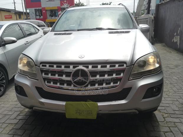 Mercedes-Benz M Class 2010 Silver