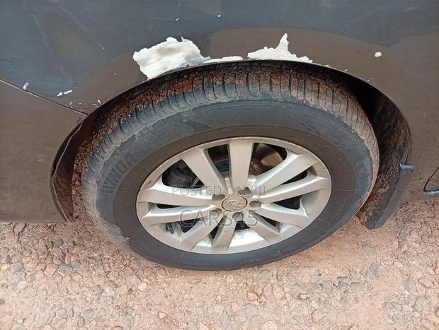 Toyota Corolla 2010 Gray