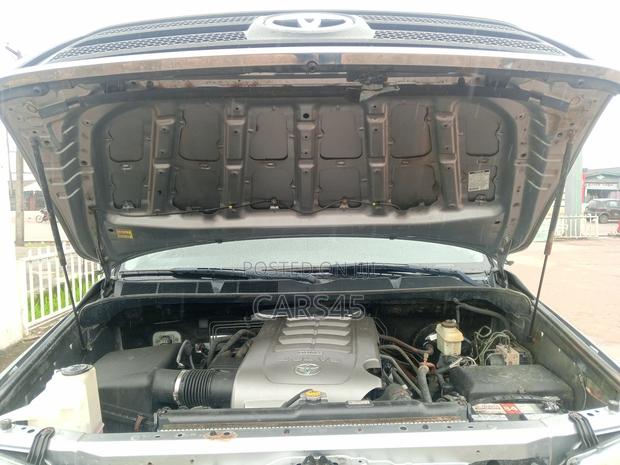 Toyota Tundra 2009 Gray