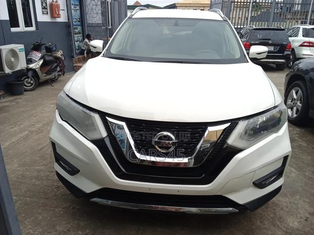 Nissan Rogue SV AWD 2017.5 2017 White