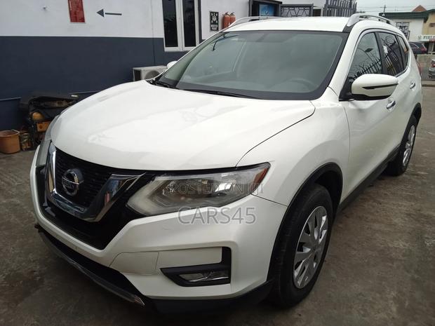 Nissan Rogue SV AWD 2017.5 2017 White