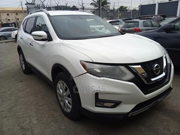 Nissan Rogue SV AWD 2017.5 2017 White