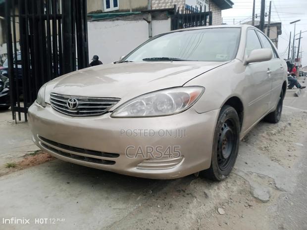 Toyota Camry 2003 Gold