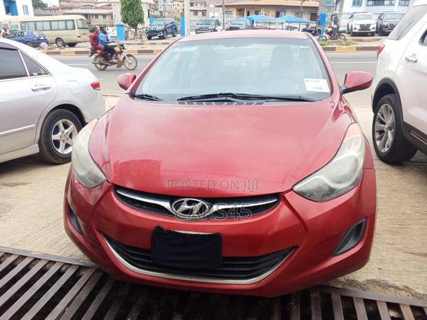 Hyundai Elantra 2011 Red