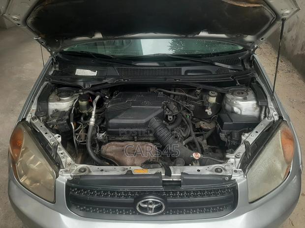 Toyota RAV4 2004 Silver
