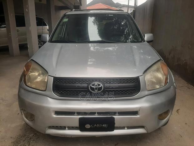 Toyota RAV4 2004 Silver