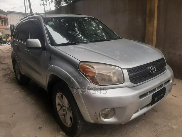 Toyota RAV4 2004 Silver