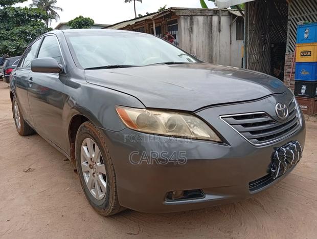 Toyota Camry XLE 4dr Sedan (2.4L 4cyl 5A) 2007 Gray