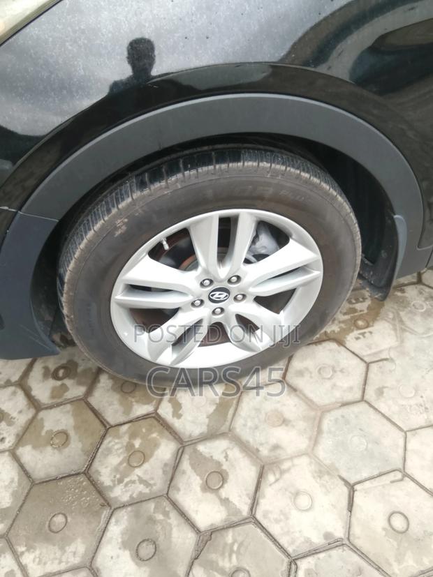 Hyundai Santa Fe 2013 Black