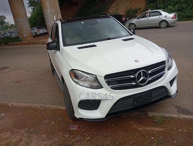 Mercedes-Benz GLE-Class 2017 White