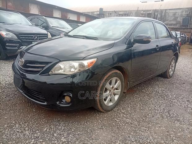 Toyota Corolla 2009 Black