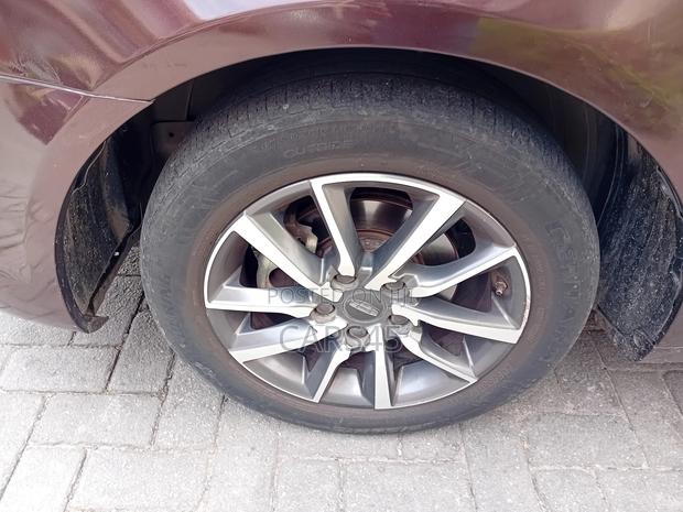 Geely Emgrand X7 2021 Brown