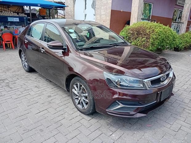 Geely Emgrand X7 2021 Brown