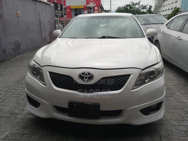 Toyota Camry 2010 White