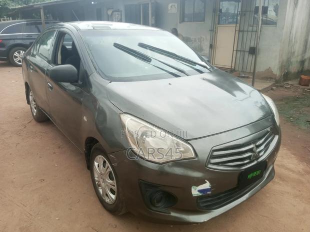 Mitsubishi Attrage 2013 Beige
