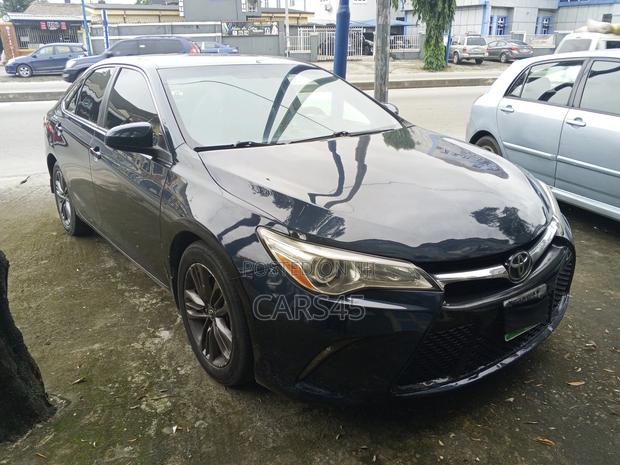 Toyota Camry LE 4dr Sedan (2.5L 4cyl 6A) 2015 Blue