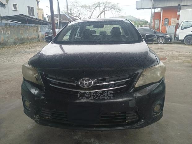 Toyota Corolla LE 4dr Sedan (1.8L 4cyl 4A) 2012 Black