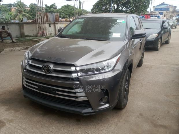 Toyota Highlander 2018 Gray