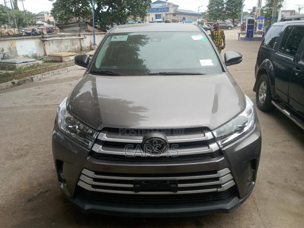 Toyota Highlander 2018 Gray