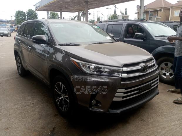 Toyota Highlander 2018 Gray