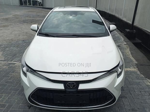 Toyota Corolla 2020 White