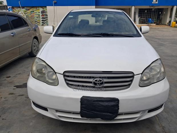 Toyota Corolla 2003 White