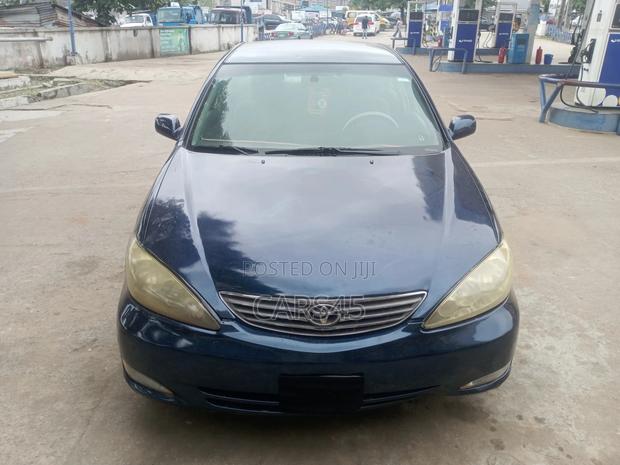 Toyota Camry 2005 Blue