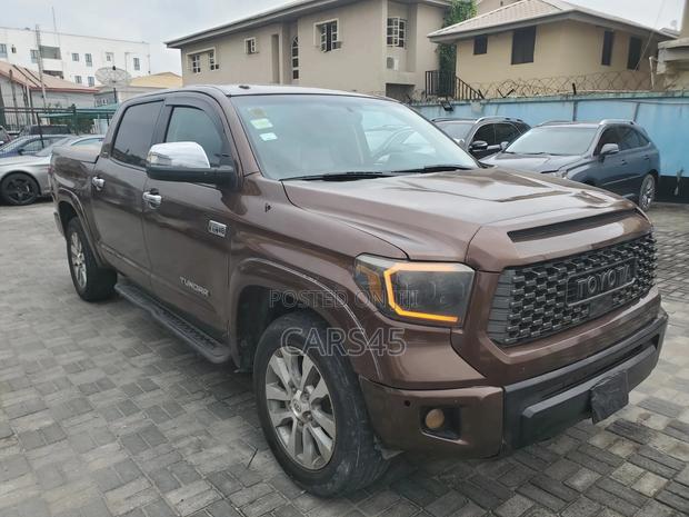Toyota Tundra 2016 Brown