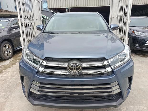 Toyota Highlander 2015 Blue