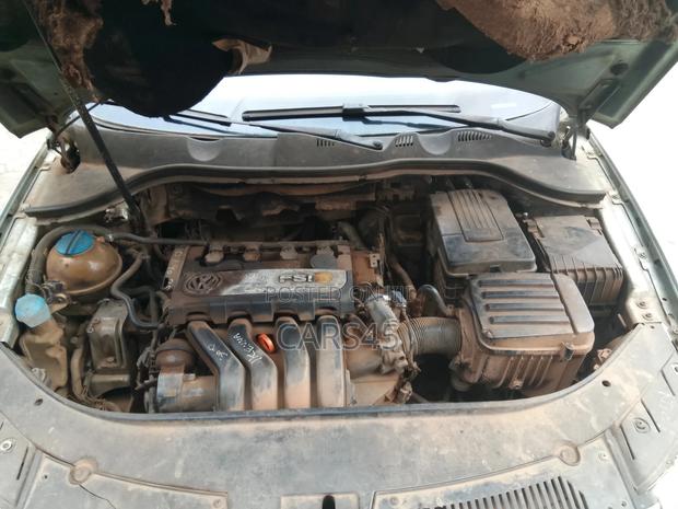 Volkswagen Passat 2007 Blue