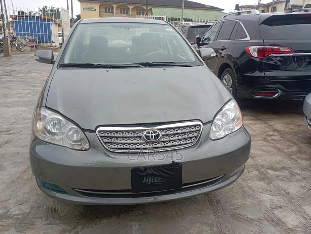 Toyota Corolla 2003 Gray