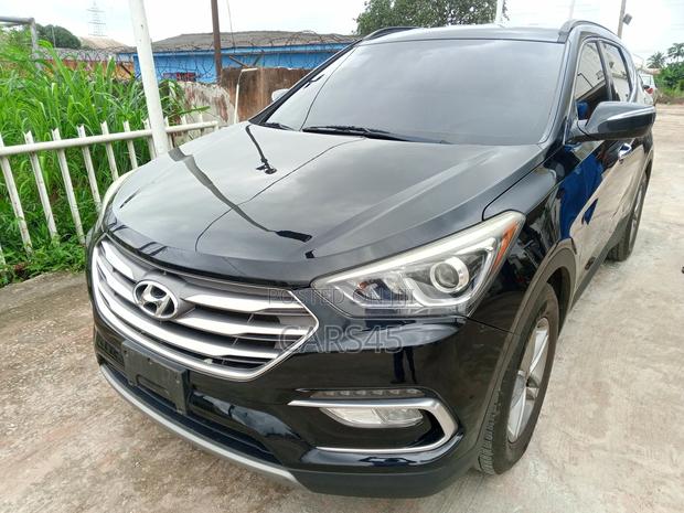 Hyundai Santa Fe 2018 Black