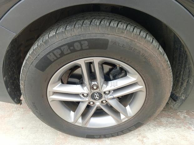Hyundai Santa Fe 2018 Black