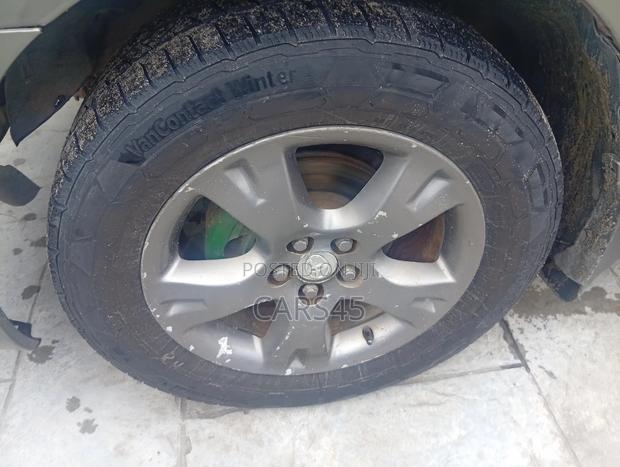 Toyota Matrix 2006 Gray