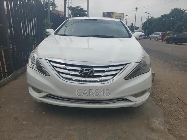 Hyundai Sonata Limited Sedan FWD (2.4L 4cyl 6A) 2013 White