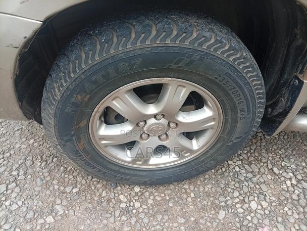 Toyota Highlander 2004 Gold