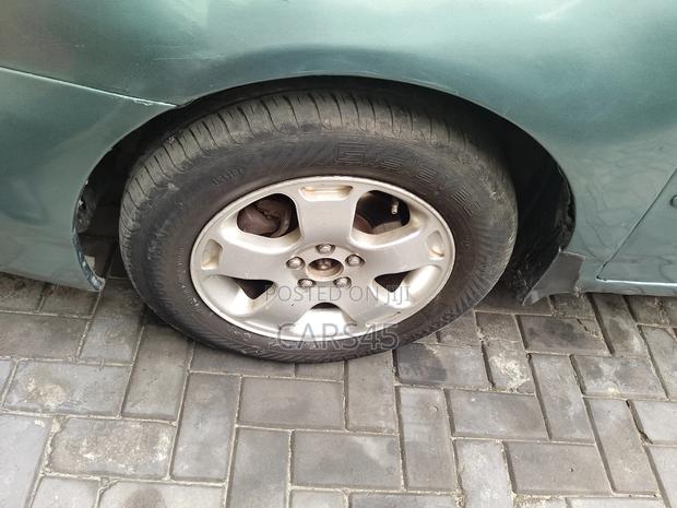Toyota Corolla 2005 Green